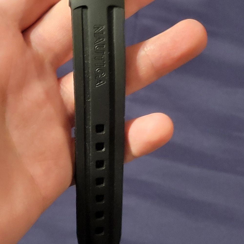 NAUTICA RUBBER BAND WATCH - Picture 4 of 7